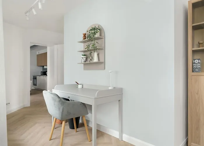 Apartmán Przestronny Z Biurkiem W Centrum Poznania Blisko Rynku I Parku By Renters Poznaň