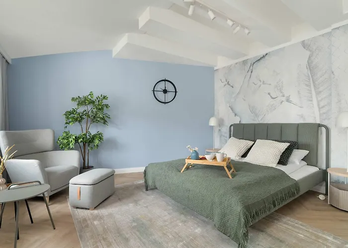 Przestronny Z Biurkiem W Centrum Poznania Blisko Rynku I Parku By Renters Apartmán Poznaň