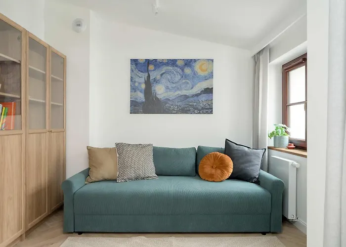 Apartment Przestronny Z Biurkiem W Centrum Poznania Blisko Rynku I Parku By Renters Poznan